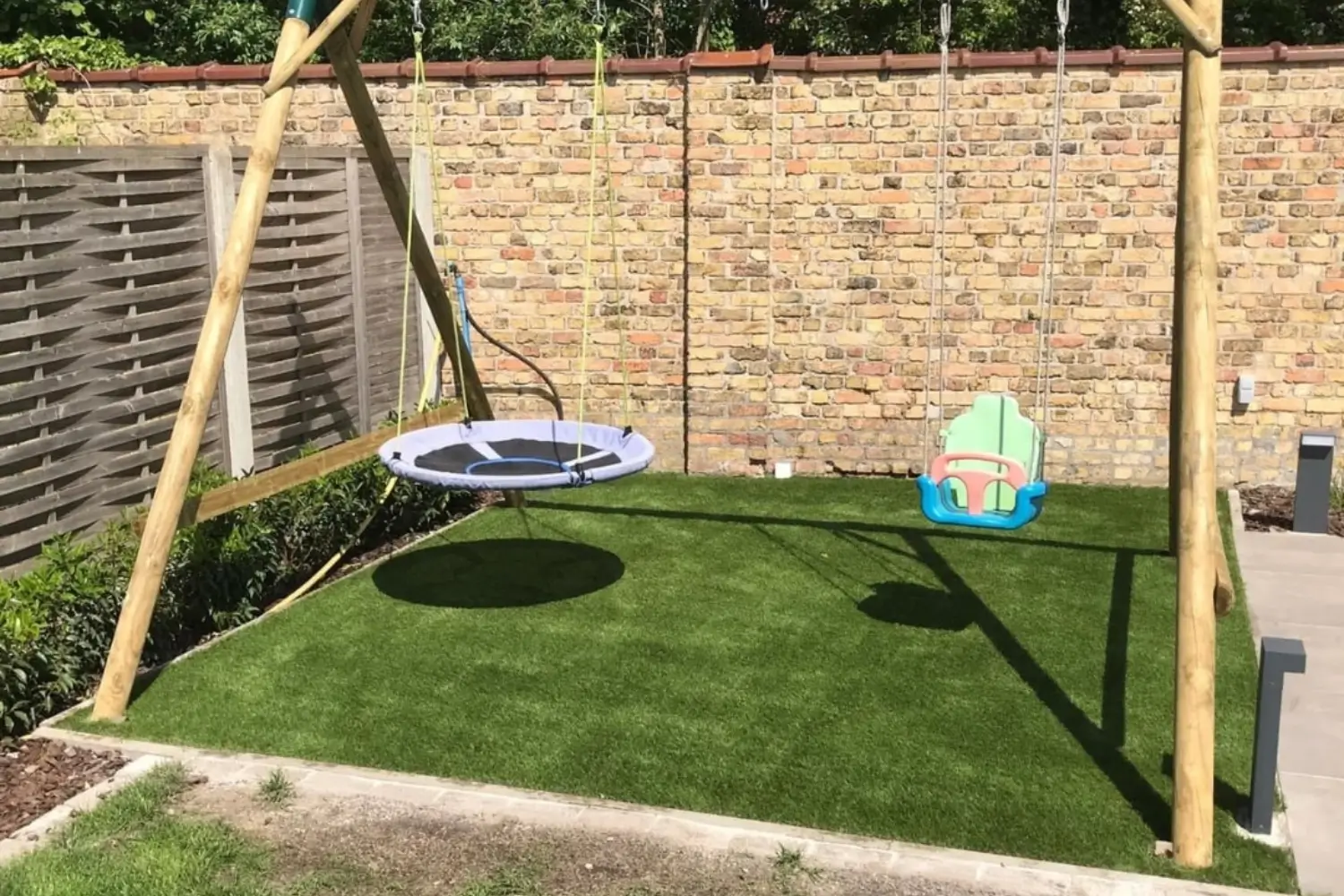 Kunstgras Cocu in een tuin