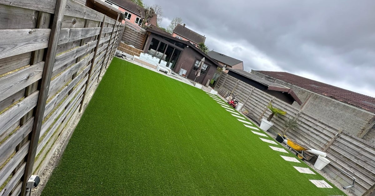 Kunstgras bestemd tegen mollen