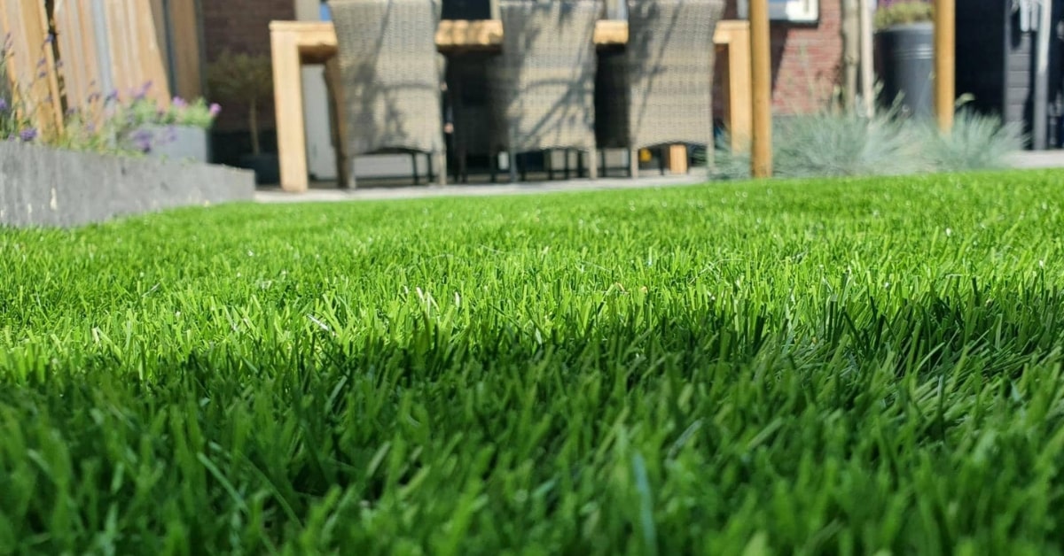 Kunstgras schoonmaken