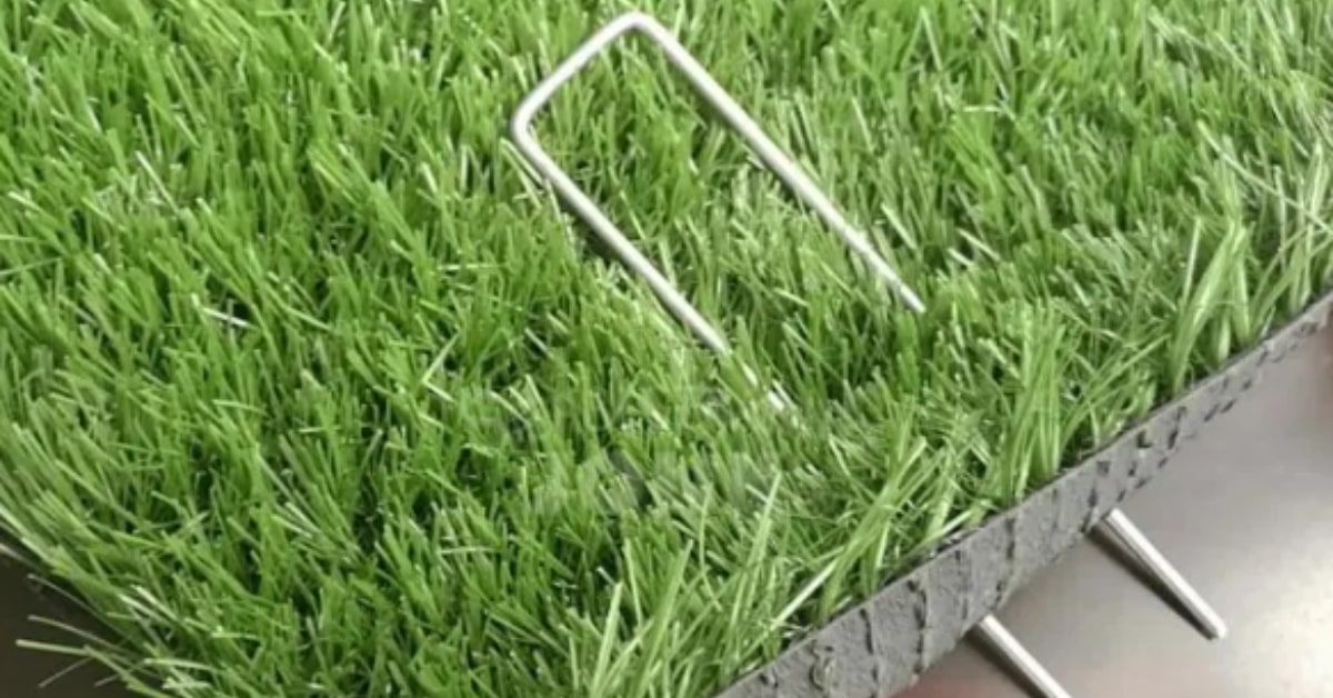 Kunstgras vastzetten